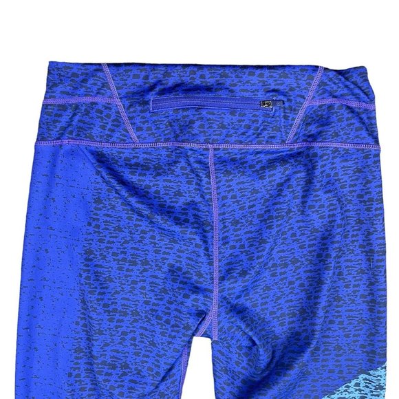 Athleta Purple Blue Asym Camo Print Sonar 7/8 Work Out Leggings Women's Size S - Picture 13 of 16